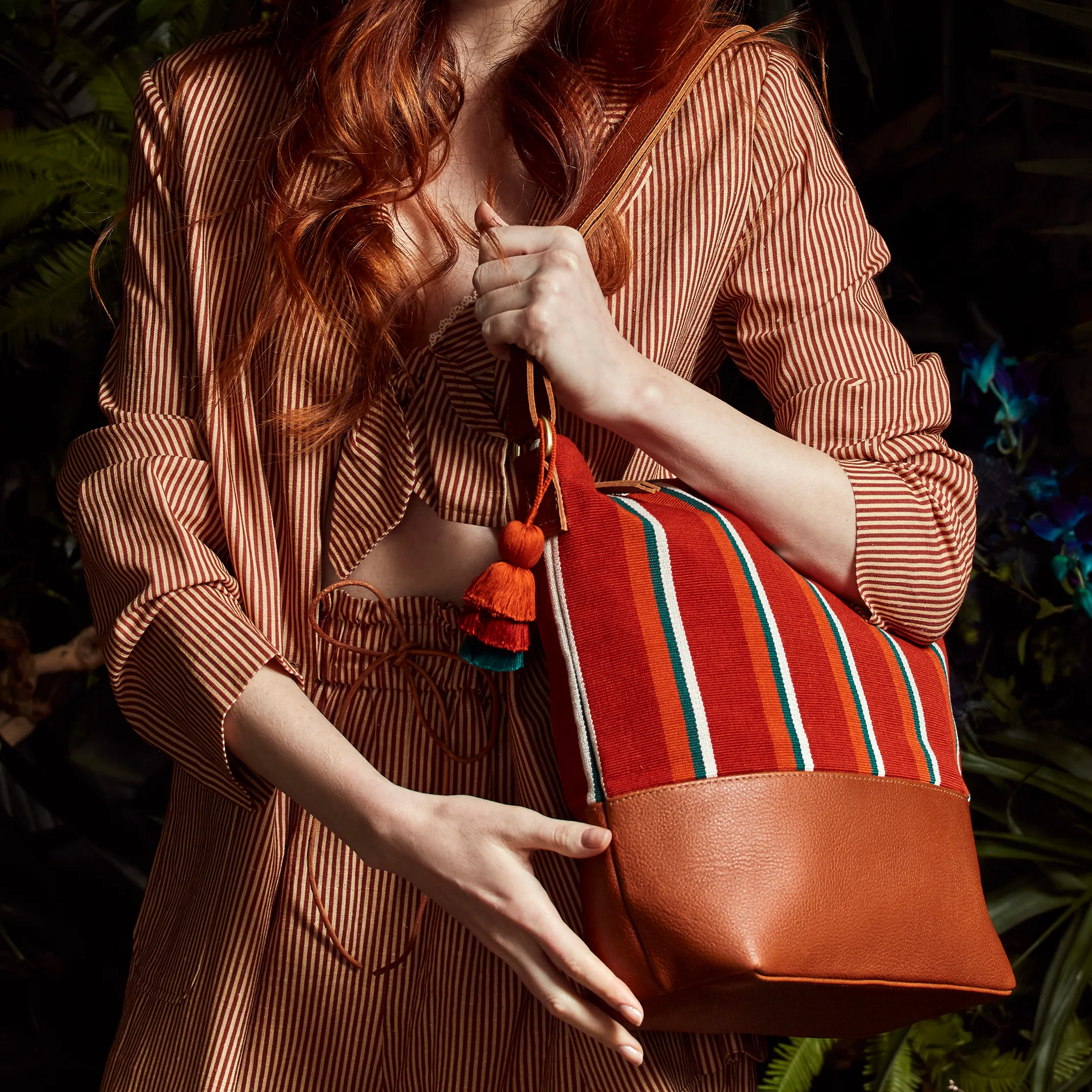 Lidia Hobo-to-Shoulder-Bags